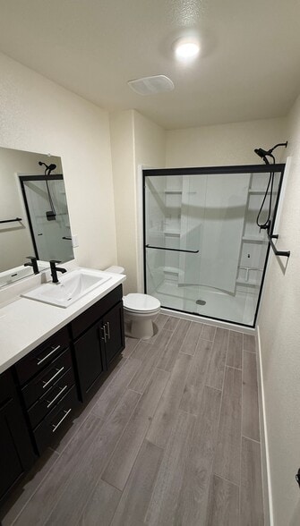 Building Photo - 1672 Thistle Ln
