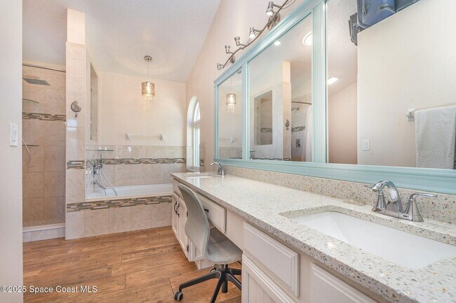 Building Photo - 1781 Radisson St NW