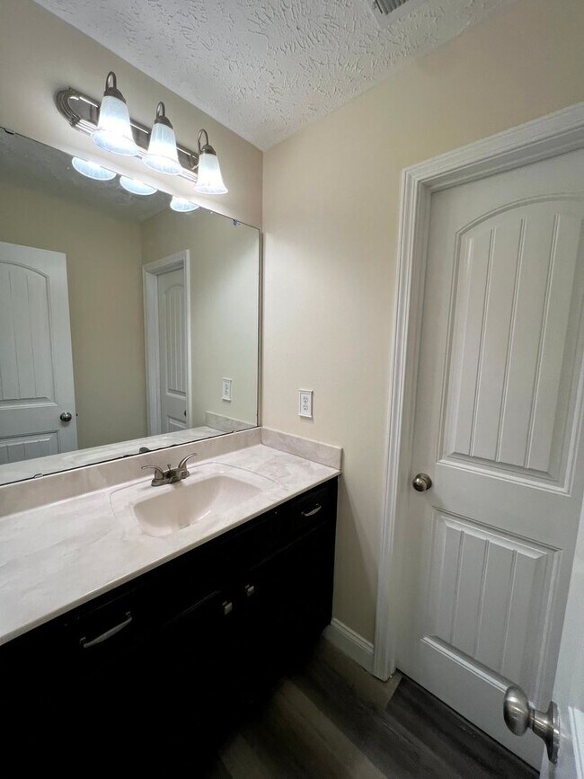 Building Photo - 2458 Market Hill Dr