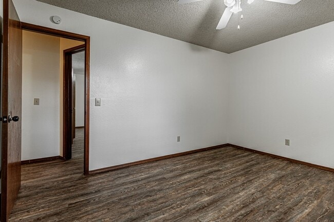 Building Photo - 3 Bed 2 Bath in OKC!