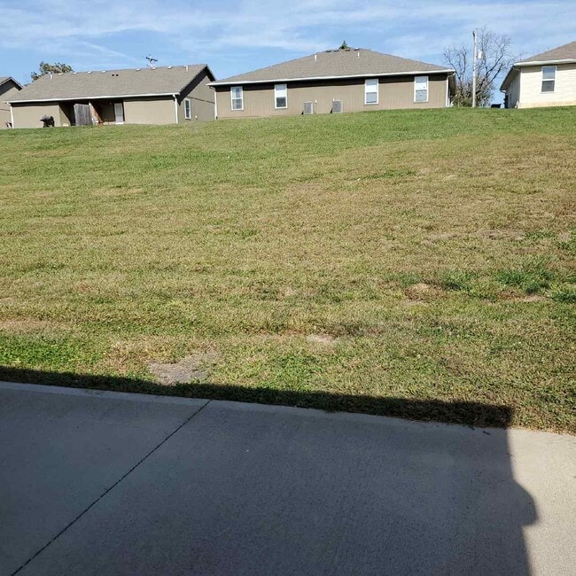 Building Photo - 524 W Gay St