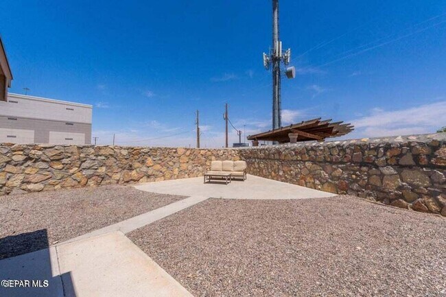 Building Photo - 2297 Lisa Sherr St