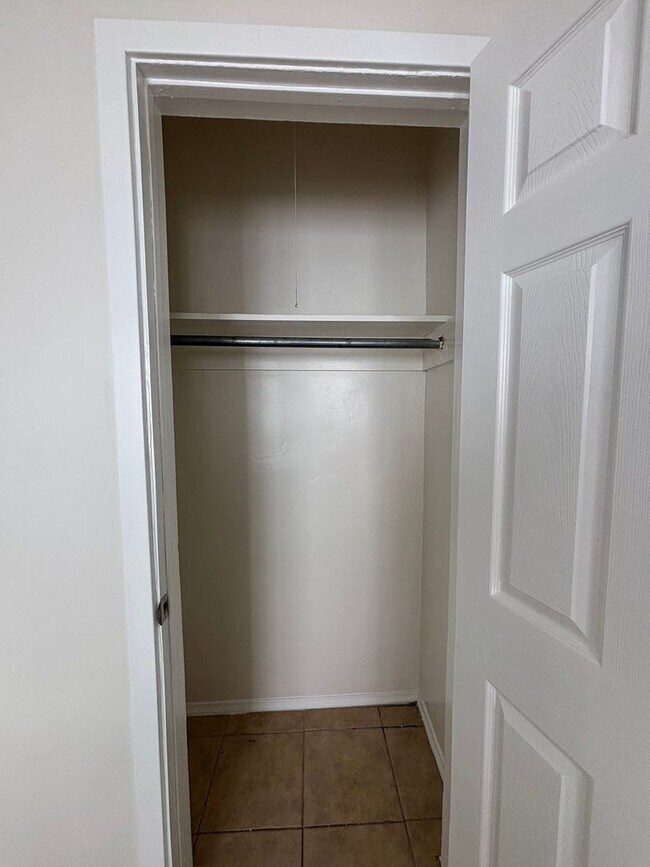 Building Photo - 6335 State St