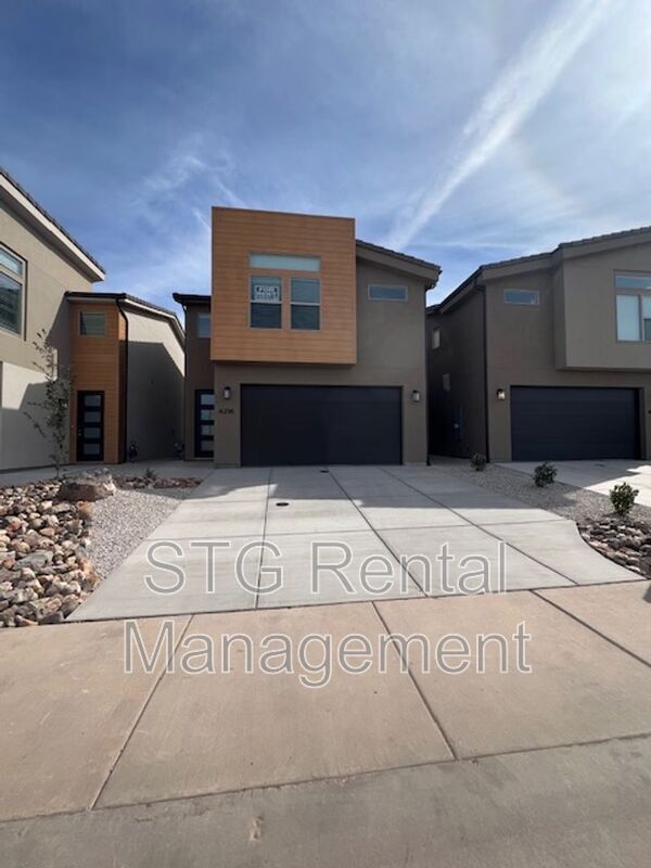 Building Photo - 4216 Strider Ln