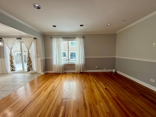 Building Photo - 1963 N Heritage Dr