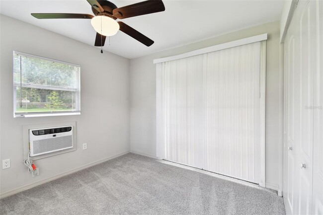 Building Photo - 206 N Montclair Ave