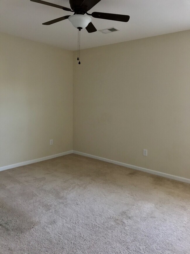 Building Photo - Beautiful Home in West Ashley!