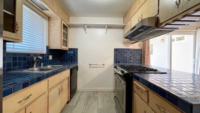 Building Photo - Walk to Campus from this 3-Bedroom in Monterey Heights