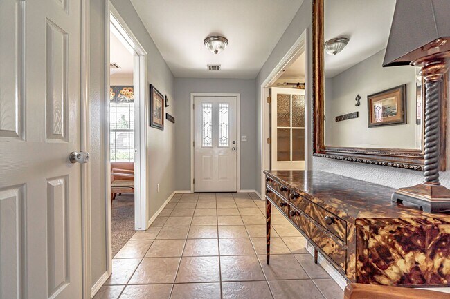 Building Photo - Beautiful Bentonville Home!