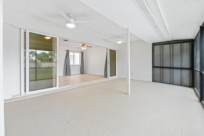Building Photo - 3696 NE 5th Dr