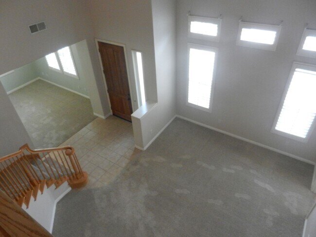 Building Photo - 3211 Rancho Quartillo