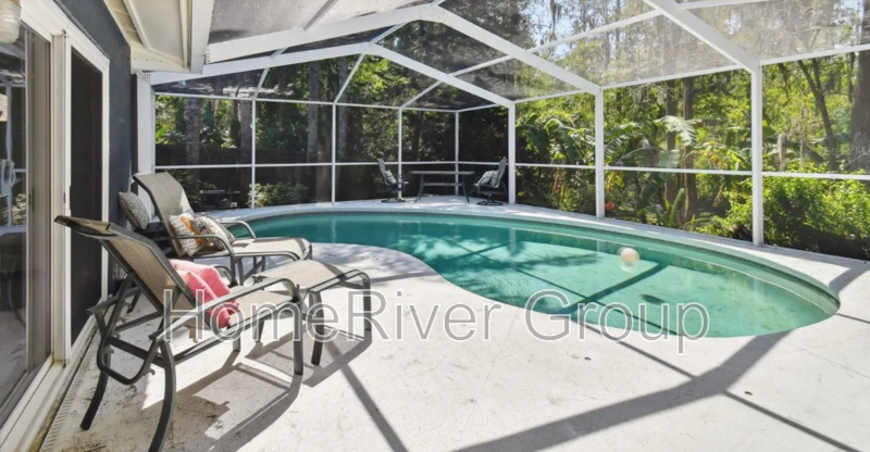 Building Photo - 16806 Rolling Rock Dr