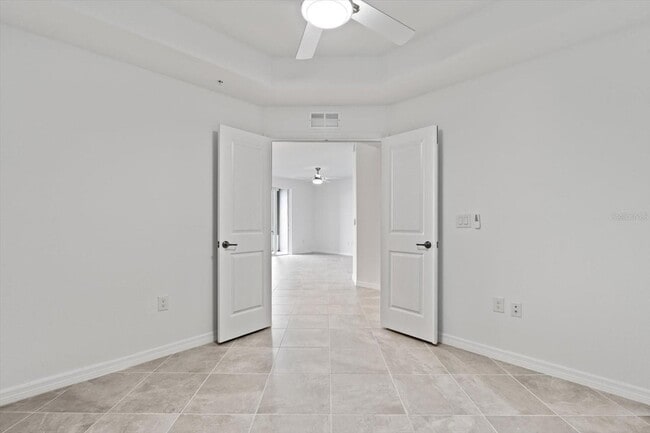 Building Photo - 12440 Wellen Golf St