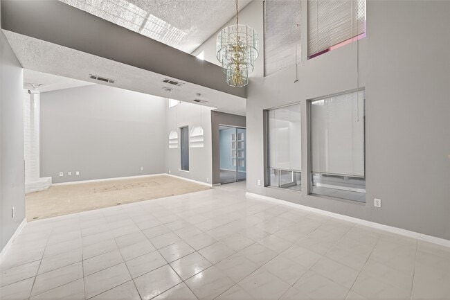 Building Photo - 4410 Wildacres Dr