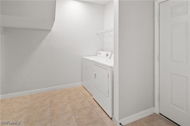 Building Photo - 15610 Summit Pl Cir