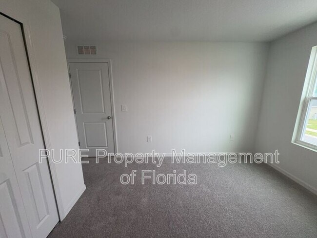 Building Photo - 1304 NW 48th Terrace