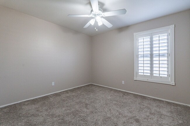 Building Photo - Stunning Tempe Home with Private Pool