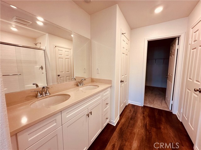 Building Photo - 4255 S Hermosa Paseo