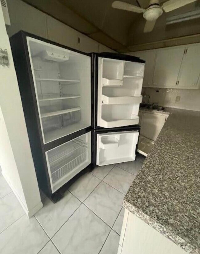 Building Photo - 66 Easthampton C