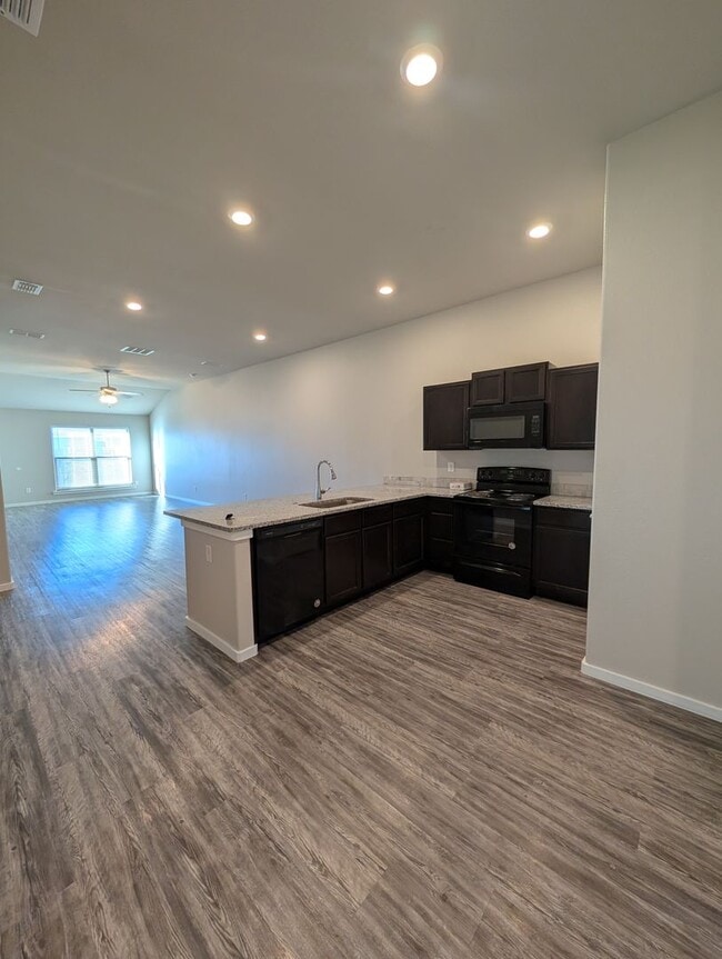 Building Photo - 1637 133rd St