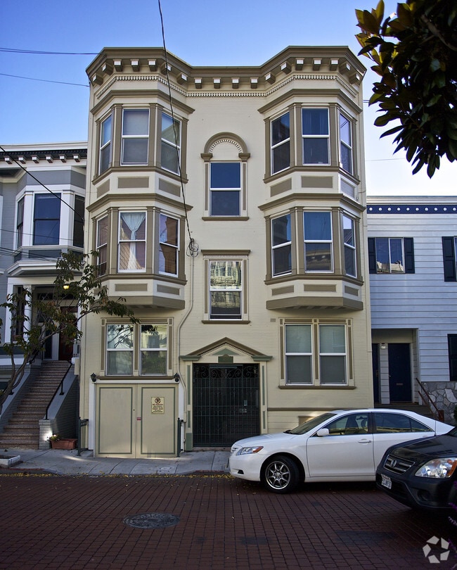 Primary Photo - Red Bridge Real Estate Corp.