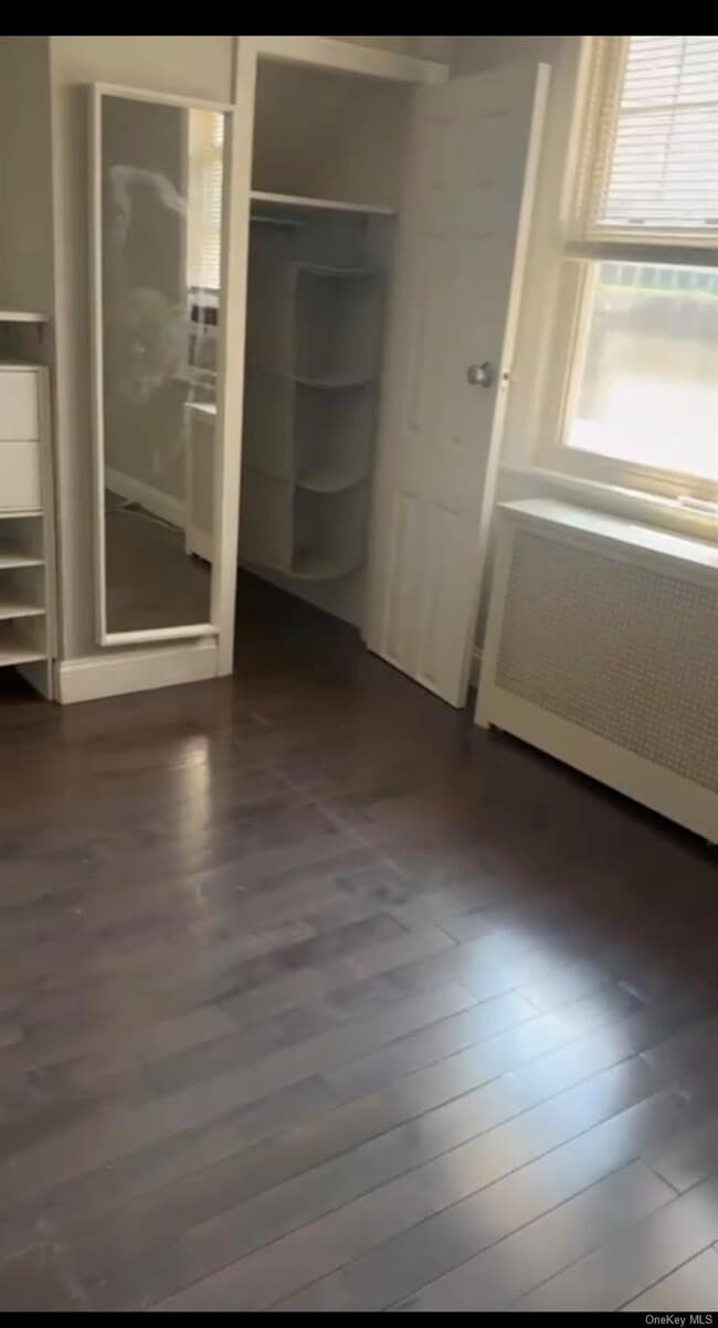 Building Photo - 9 Minetta Pl