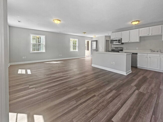 Building Photo - 5 Paris Creek Ct