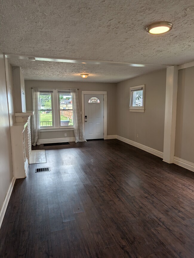 Living Room from Kitchen Hallway - 816 Wager St