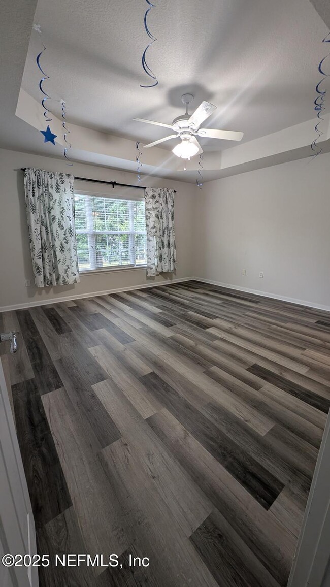 Building Photo - 6500 White Flower Ct