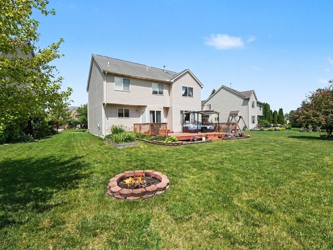Building Photo - 7848 Trotters Park St