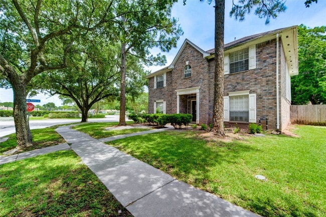 Building Photo - 2338 Bent River Dr