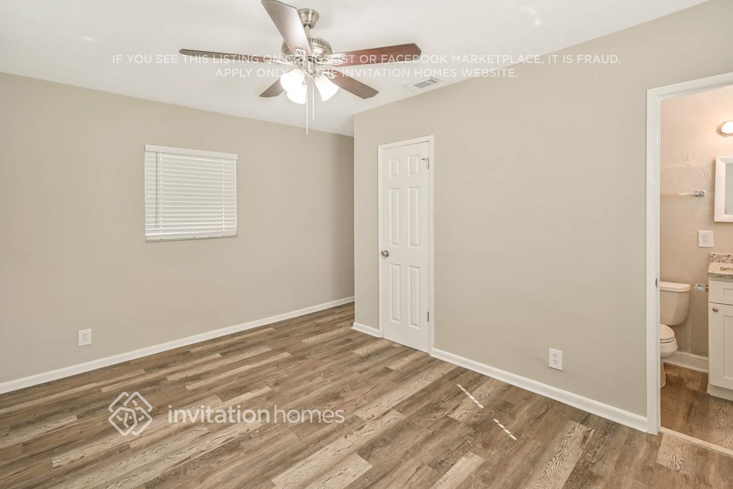 Building Photo - 525 Dolphin Dr