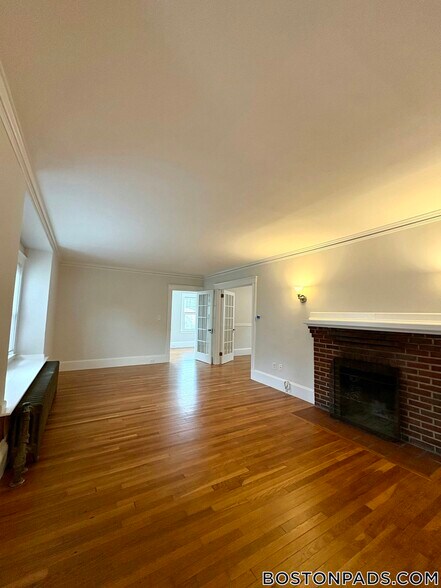 Building Photo - 17 Edgecliff Rd