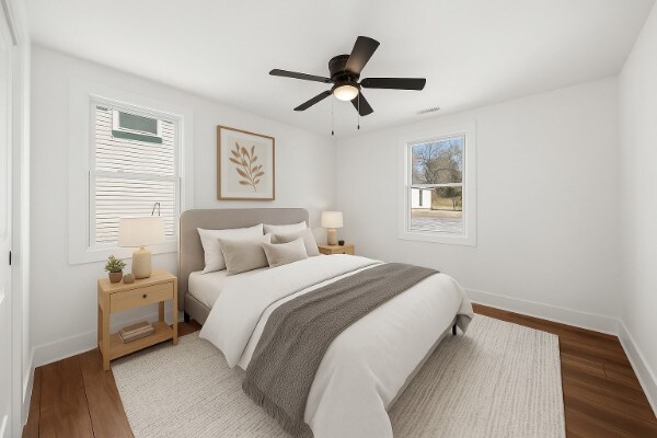 Building Photo - 910 Apex St