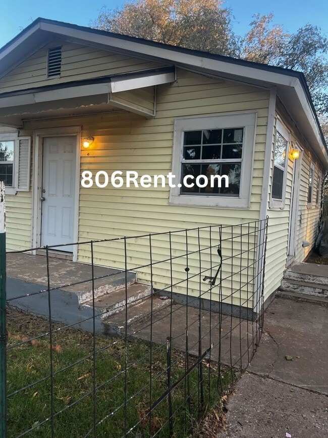 Building Photo - UPDATED HOUSE