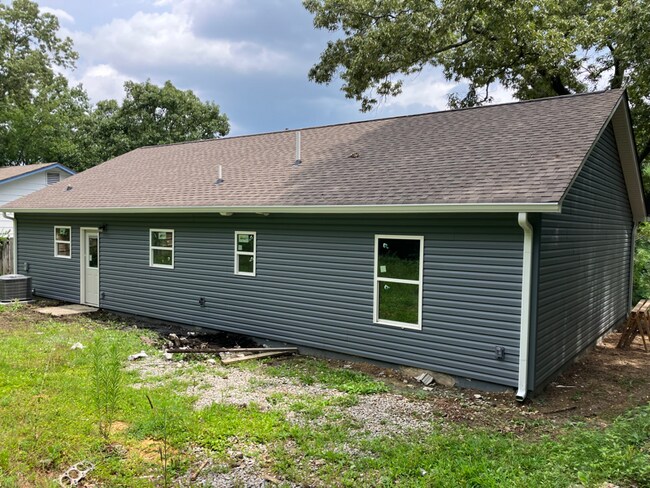 Building Photo - 1313 Blocker Ln