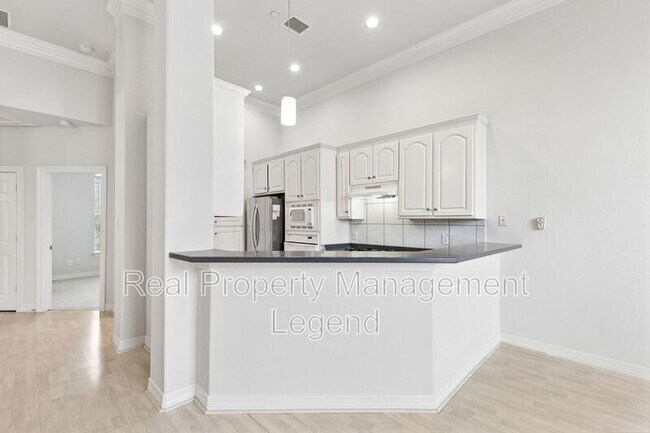 Building Photo - 4097 Oberlin Way