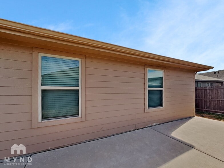 Building Photo - 3207 Winding Meadow Trail