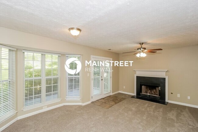 Building Photo - 4 Bedroom Pet-Friendly Home in Austell, GA with Main Street Renewal