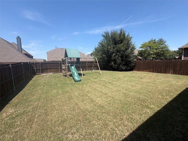 Building Photo - 10700 Lariat Trail Dr