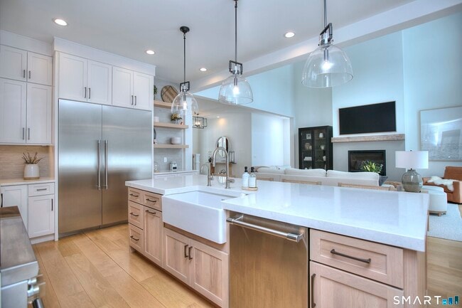 Building Photo - 32 Ridge Rd