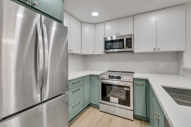 Building Photo - 7143