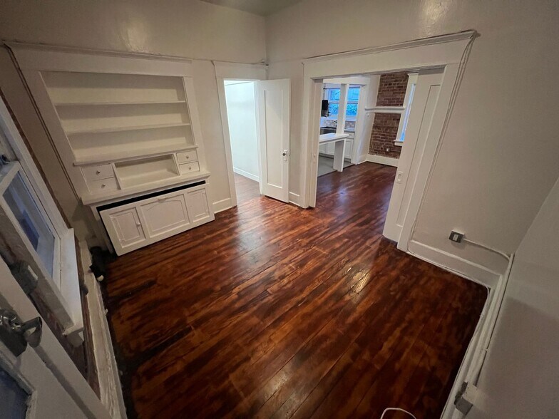 Interior Photo - The Ellison