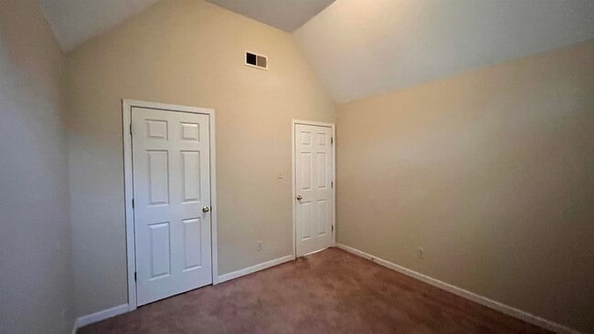 Building Photo - 7276 Amberly Way Dr
