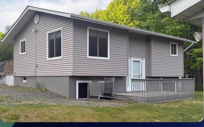 Building Photo - 6684 S County Road F