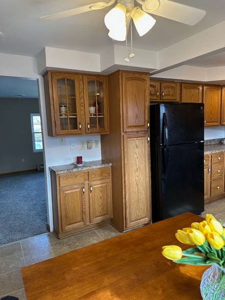 Building Photo - 630 Shelby St