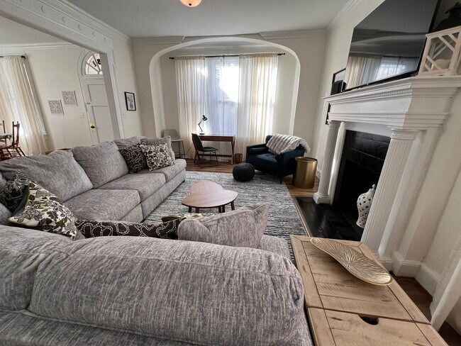 Building Photo - 151/153 Virginia Ave