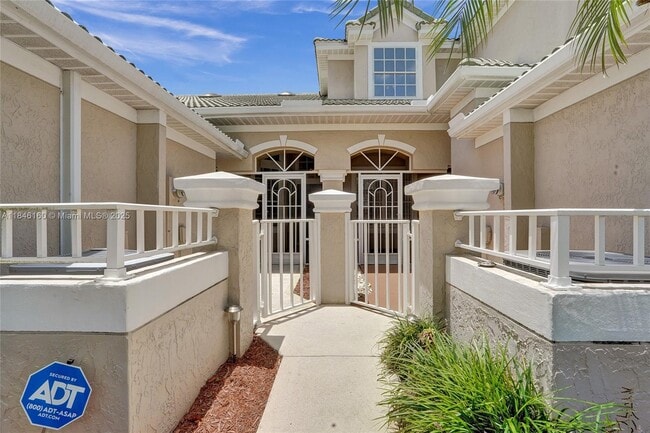 Building Photo - 1632 SW Harbour Isles Cir
