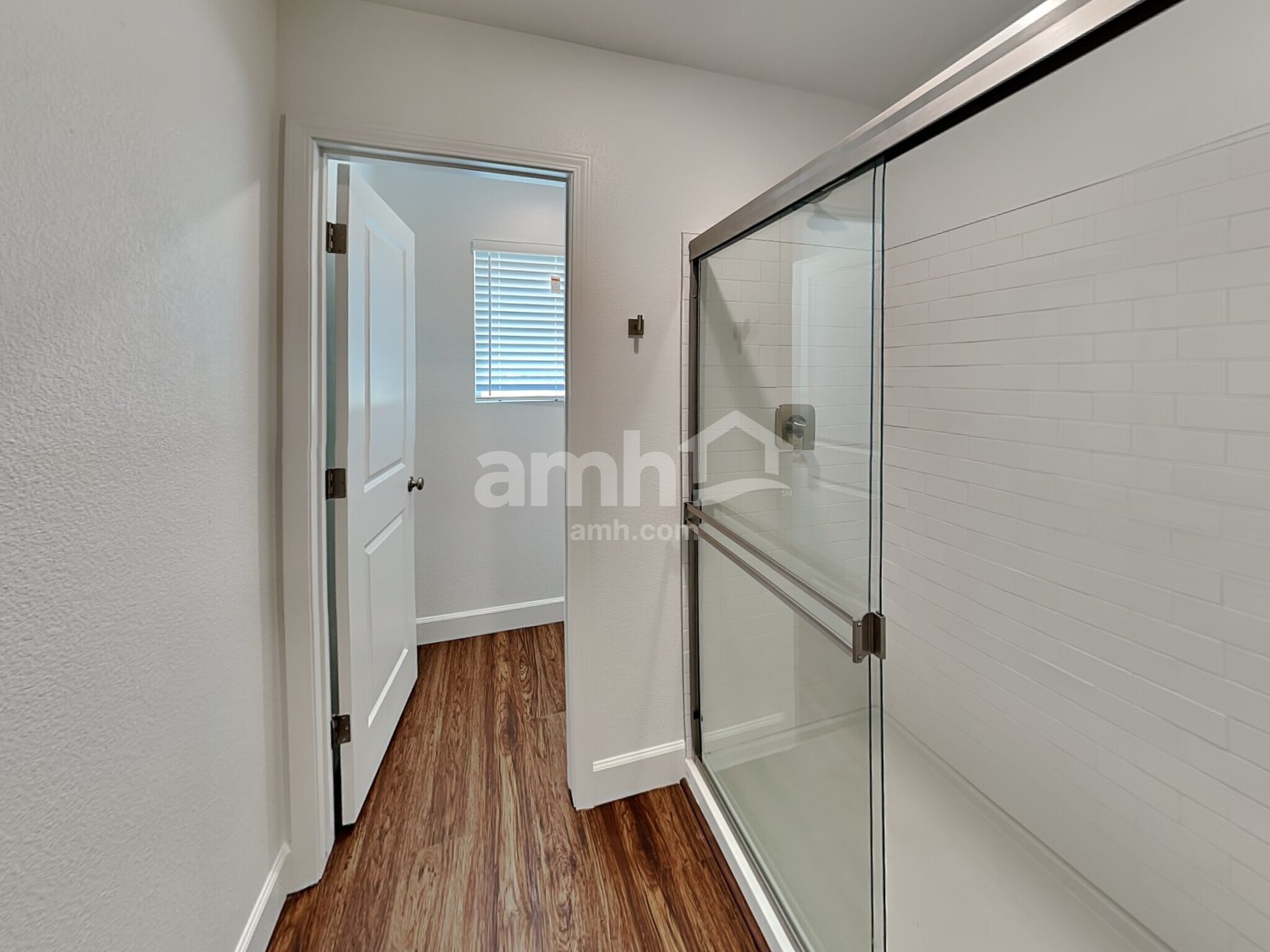 Building Photo - 10132 W Oleta Ave