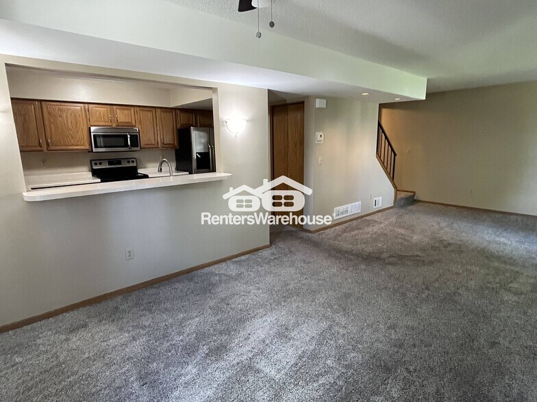 Building Photo - 15870 Griffon Path